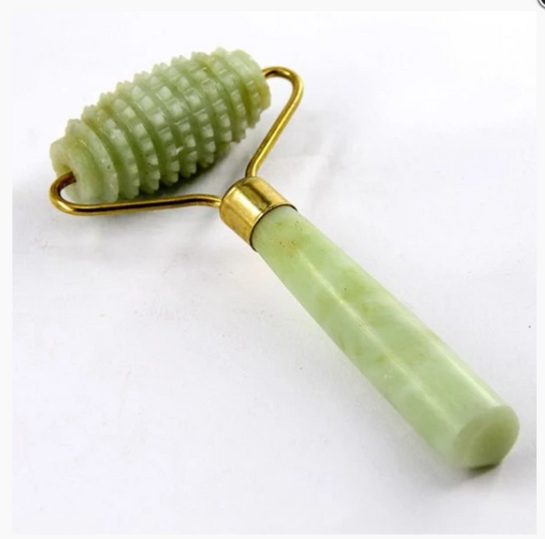 How to Use Jade Spike Roller? - Dromen & Co